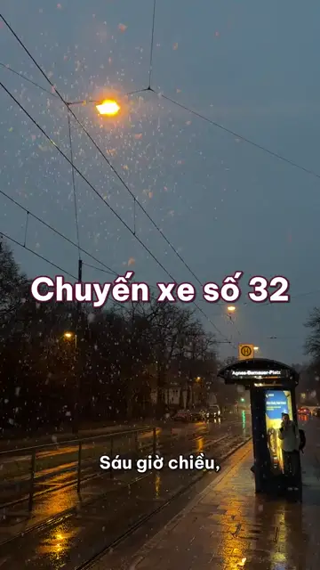 Chuyến xe buýt số 32 luôn tới trễ năm phút, và lý do khiến ai cũng lặng người