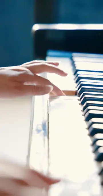 Một bản piano nhẹ nhàng